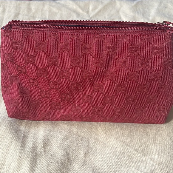 Gucci small cosmetic bag. - Picture 2 of 6